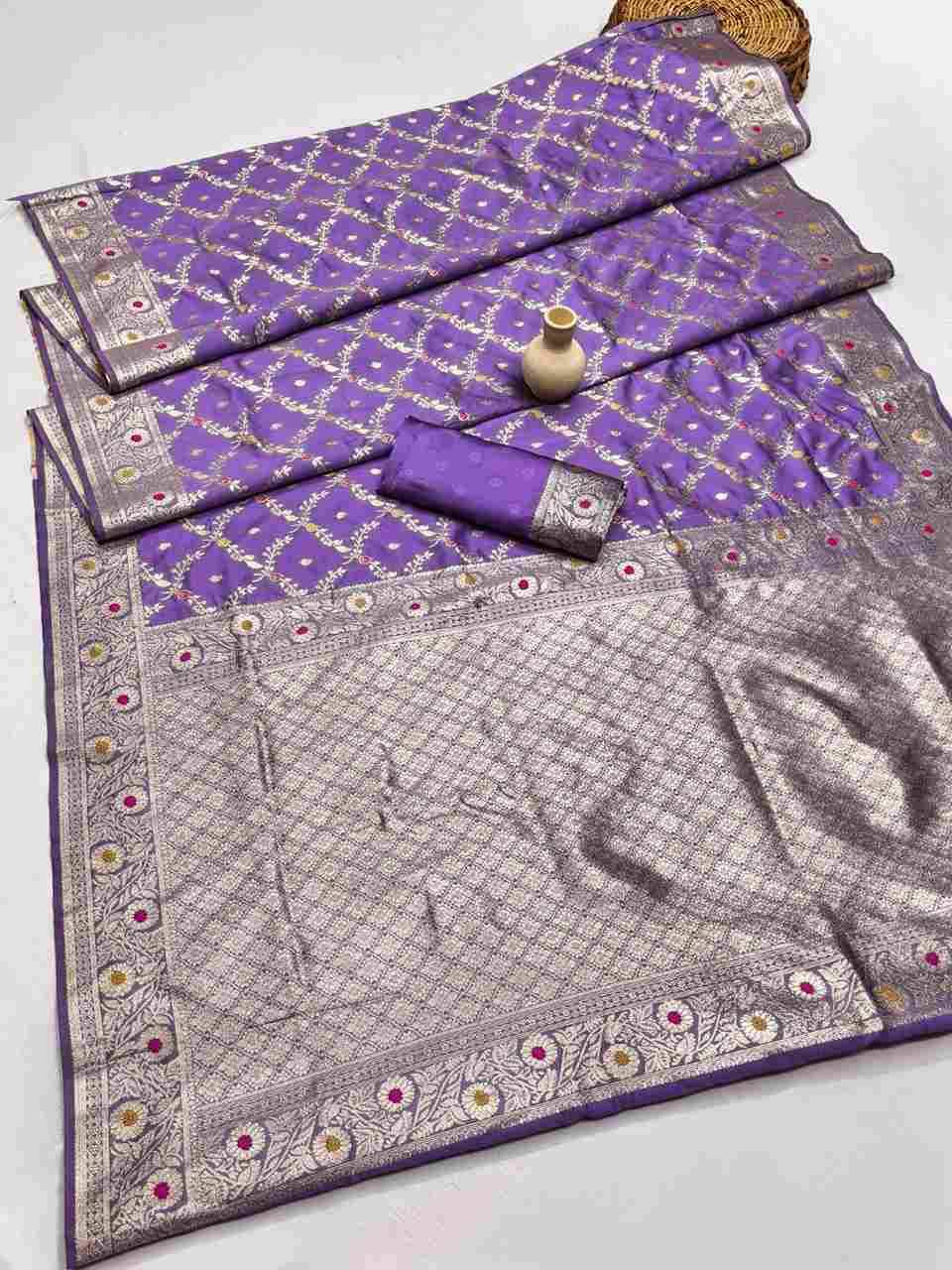 Sb-936 By Fashid Wholesale 01 To 06 Series Indian Traditional Wear Collection Beautiful Stylish Fancy Colorful Party Wear & Occasional Wear Pure Banarasi Silk Sarees At Wholesale Price