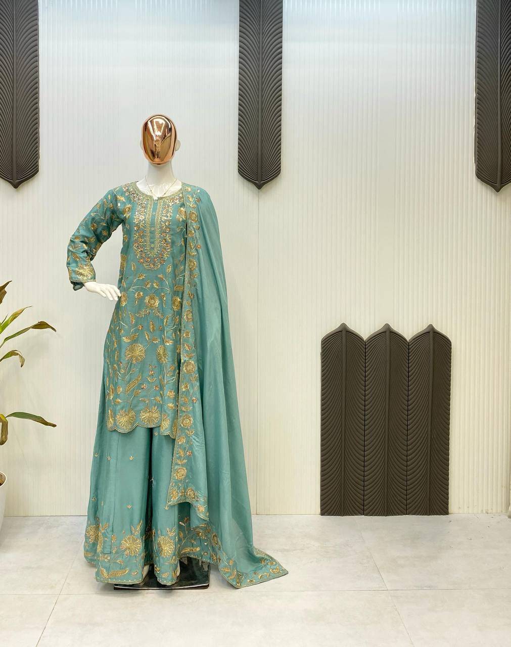 Le-1940 By Fashid Wholesale 01 To 02 Series Beautiful Festive Suits Colorful Stylish Fancy Casual Wear & Ethnic Wear Chinnon Dresses At Wholesale Price