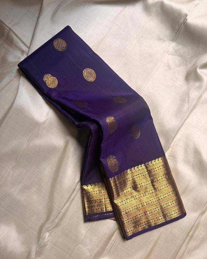 Lc-772 By Fashid Wholesale 01 To 05 Series Indian Traditional Wear Collection Beautiful Stylish Fancy Colorful Party Wear & Occasional Wear Lichi Silk Sarees At Wholesale Price
