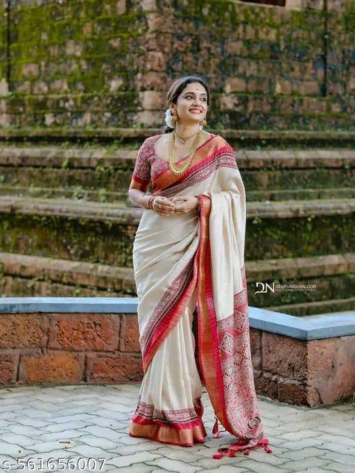 Lc-924 By Fashid Wholesale 01 To 06 Series Indian Traditional Wear Collection Beautiful Stylish Fancy Colorful Party Wear & Occasional Wear Pure Dola Silk Sarees At Wholesale Price