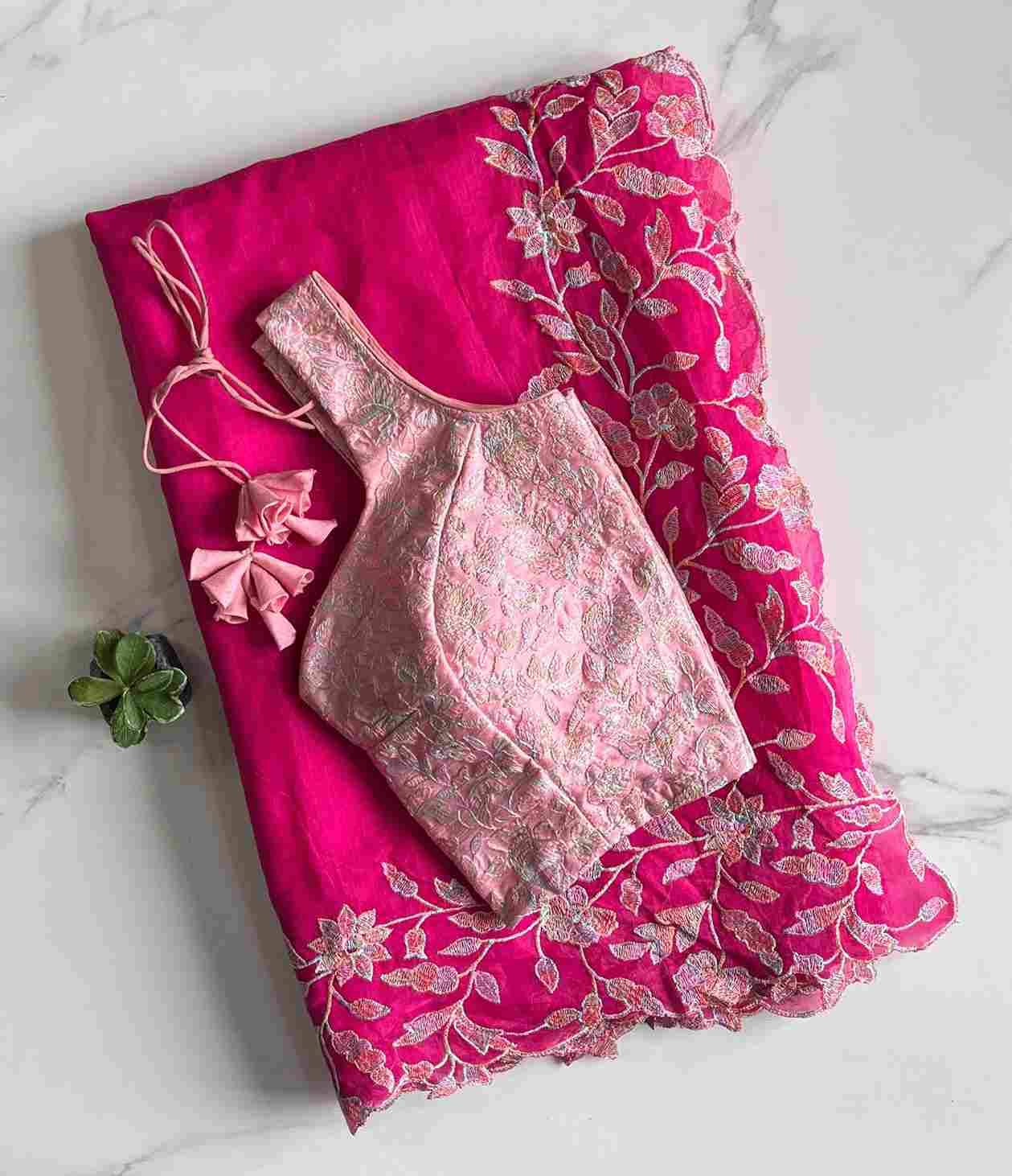 Vt-1014 By Fashid Wholesale 01 To 04 Series Indian Traditional Wear Collection Beautiful Stylish Fancy Colorful Party Wear & Occasional Wear Premium Chanderi Sarees At Wholesale Price