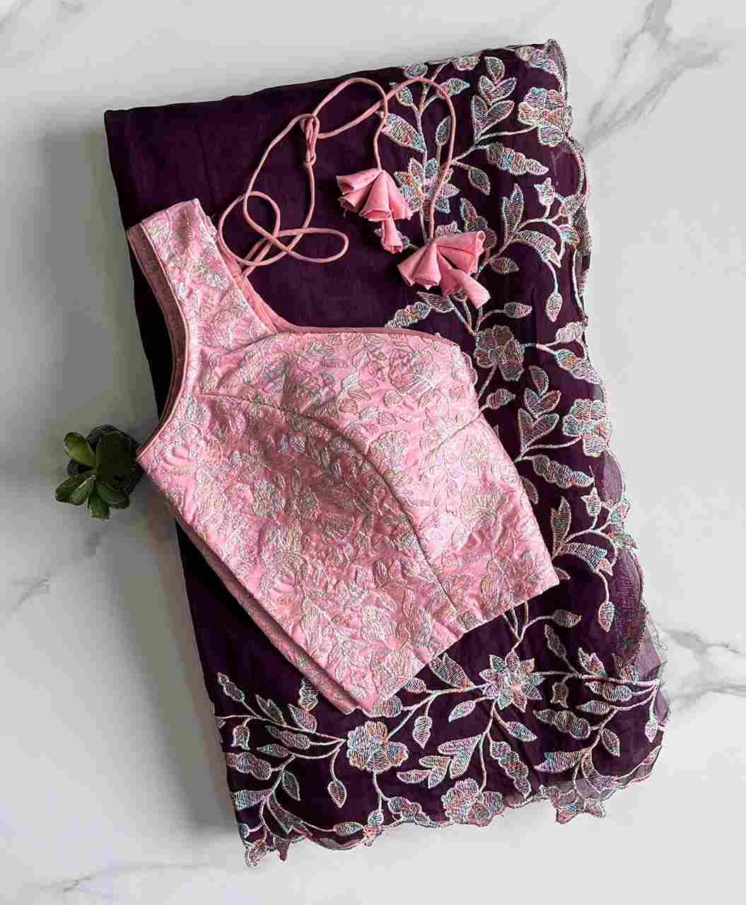 Vt-1014 By Fashid Wholesale 01 To 04 Series Indian Traditional Wear Collection Beautiful Stylish Fancy Colorful Party Wear & Occasional Wear Premium Chanderi Sarees At Wholesale Price