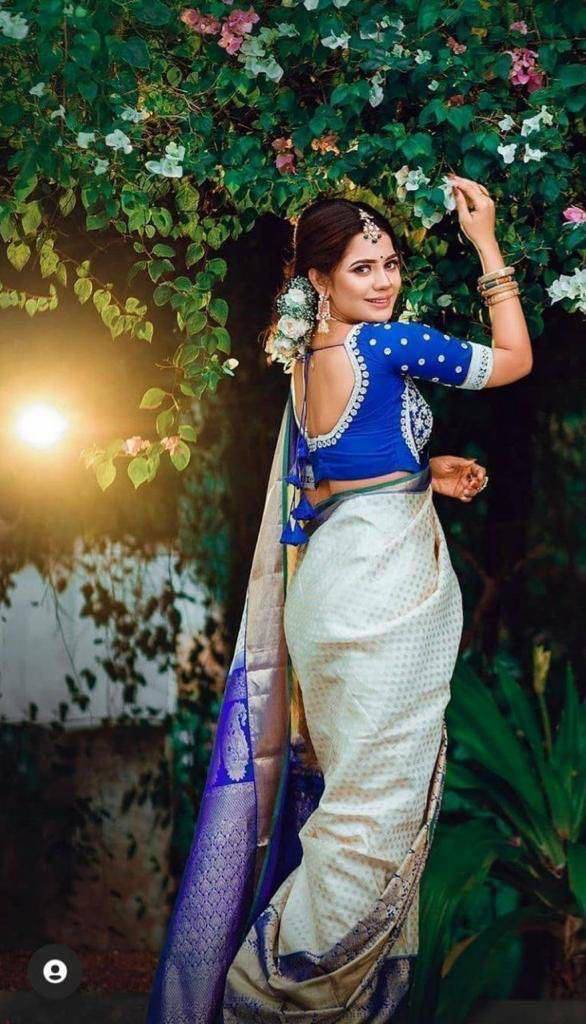 Kp-4026 By Fashid Wholesale Indian Traditional Wear Collection Beautiful Stylish Fancy Colorful Party Wear & Occasional Wear Soft Lichi Silk Saree Sarees At Wholesale Price