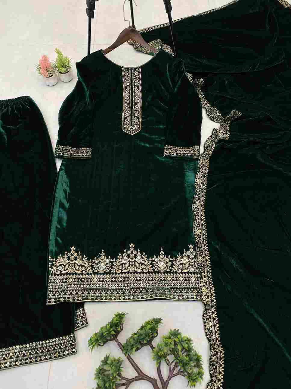 Le-2023 By Fashid Wholesale 01 To 03 Series Beautiful Festive Suits Colorful Stylish Fancy Casual Wear & Ethnic Wear Velvet Dresses At Wholesale Price