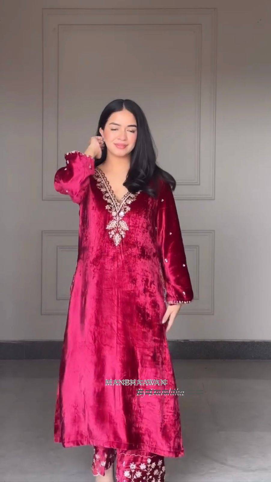 Le-2025 By Fashid Wholesale 01 To 02 Series Beautiful Festive Suits Colorful Stylish Fancy Casual Wear & Ethnic Wear Velvet Dresses At Wholesale Price