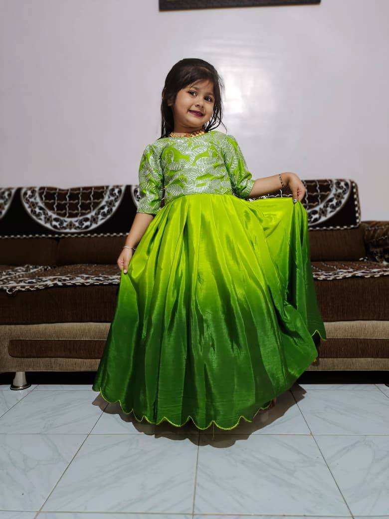 Pv-Kids-Gown Vol-16 By Fashid Wholesale 01 To 04 Series Designer Beautiful Collection Occasional Wear & Party Wear Pure Chinnon Silk Gowns At Wholesale Price