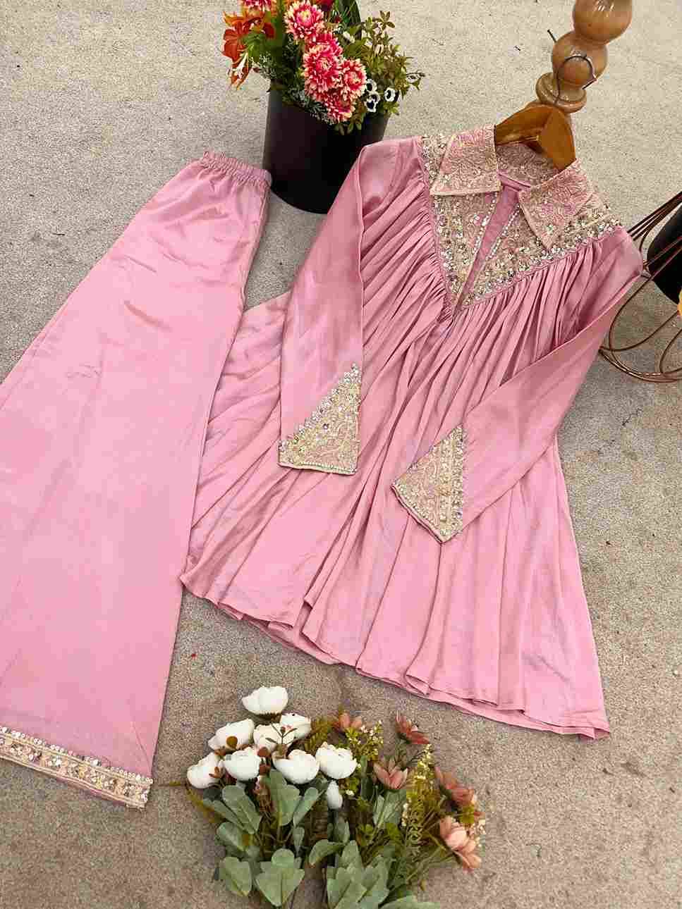 Sf-1122 By Fashid Wholesale 01 To 04 Series Beautiful Suits Colorful Stylish Fancy Casual Wear & Ethnic Wear Heavy Chinnon Dresses At Wholesale Price