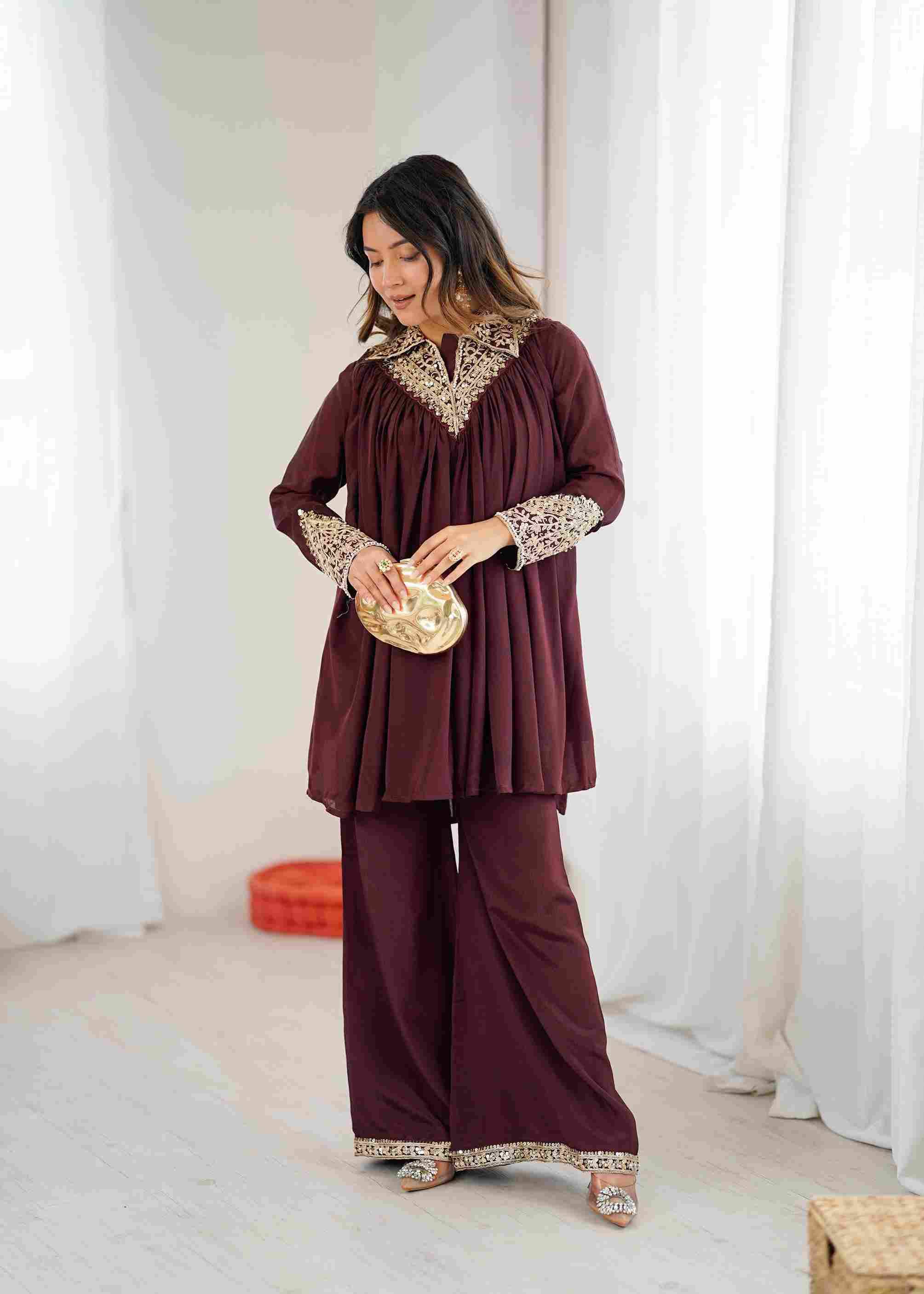 Sf-1122 By Fashid Wholesale 01 To 04 Series Beautiful Suits Colorful Stylish Fancy Casual Wear & Ethnic Wear Heavy Chinnon Dresses At Wholesale Price