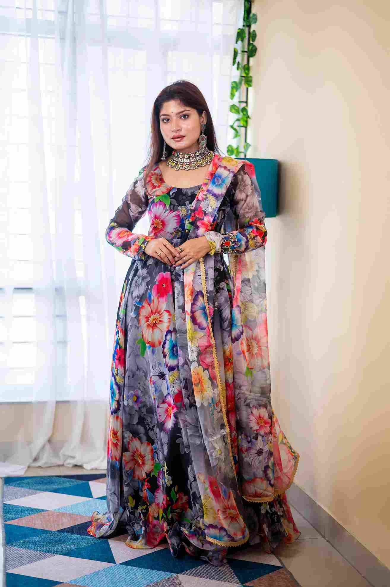 Mb-524 By Fashid Wholesale Beautiful Suits Colorful Stylish Fancy Casual Wear & Ethnic Wear Organza Tabby Silk Dresses At Wholesale Price