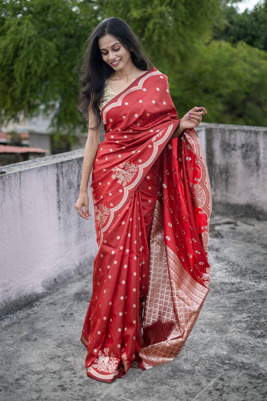 Vt-1023 By Fashid Wholesale 01 To 05 Series Indian Traditional Wear Collection Beautiful Stylish Fancy Colorful Party Wear & Occasional Wear Kanjivaram Silk Saree Sarees At Wholesale Price