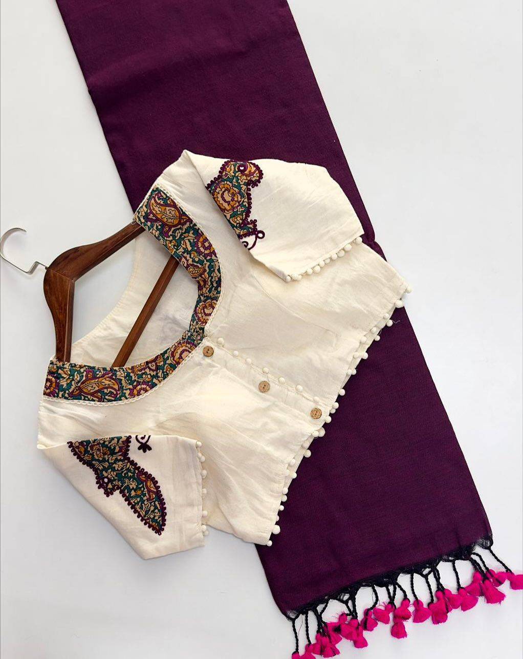 Vt-06 By Fashid Wholesale 01 To 09 Series Indian Traditional Wear Collection Beautiful Stylish Fancy Colorful Party Wear & Occasional Wear Khadi Cotton Sarees At Wholesale Price