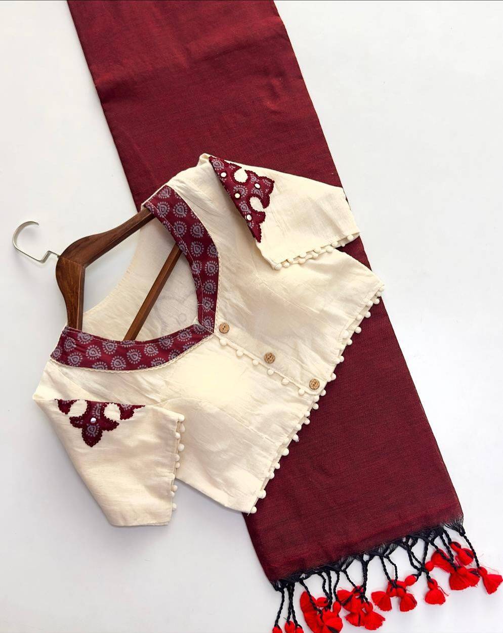 Vt-06 By Fashid Wholesale 01 To 09 Series Indian Traditional Wear Collection Beautiful Stylish Fancy Colorful Party Wear & Occasional Wear Khadi Cotton Sarees At Wholesale Price