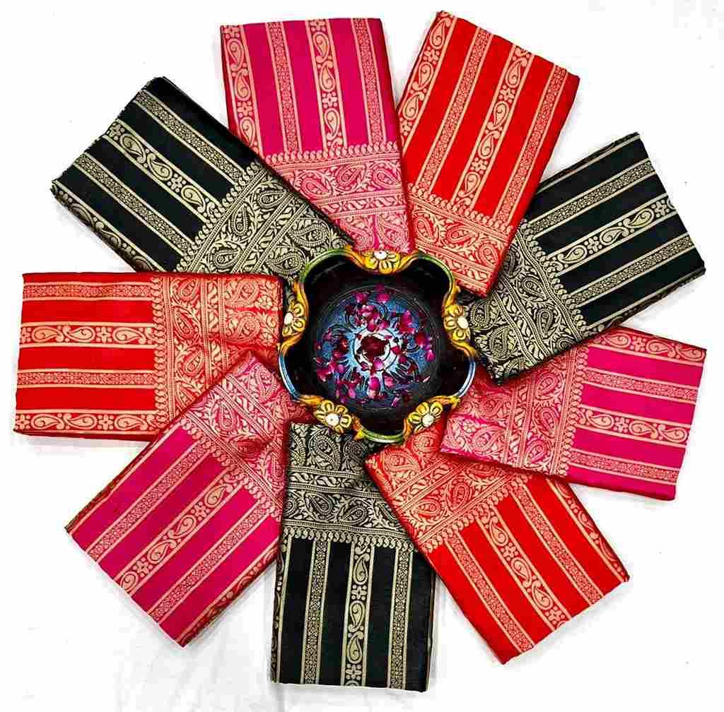 Kp-4085 By Fashid Wholesale 01 To 03 Series Indian Traditional Wear Collection Beautiful Stylish Fancy Colorful Party Wear & Occasional Wear Soft Lichi Silk Saree Sarees At Wholesale Price