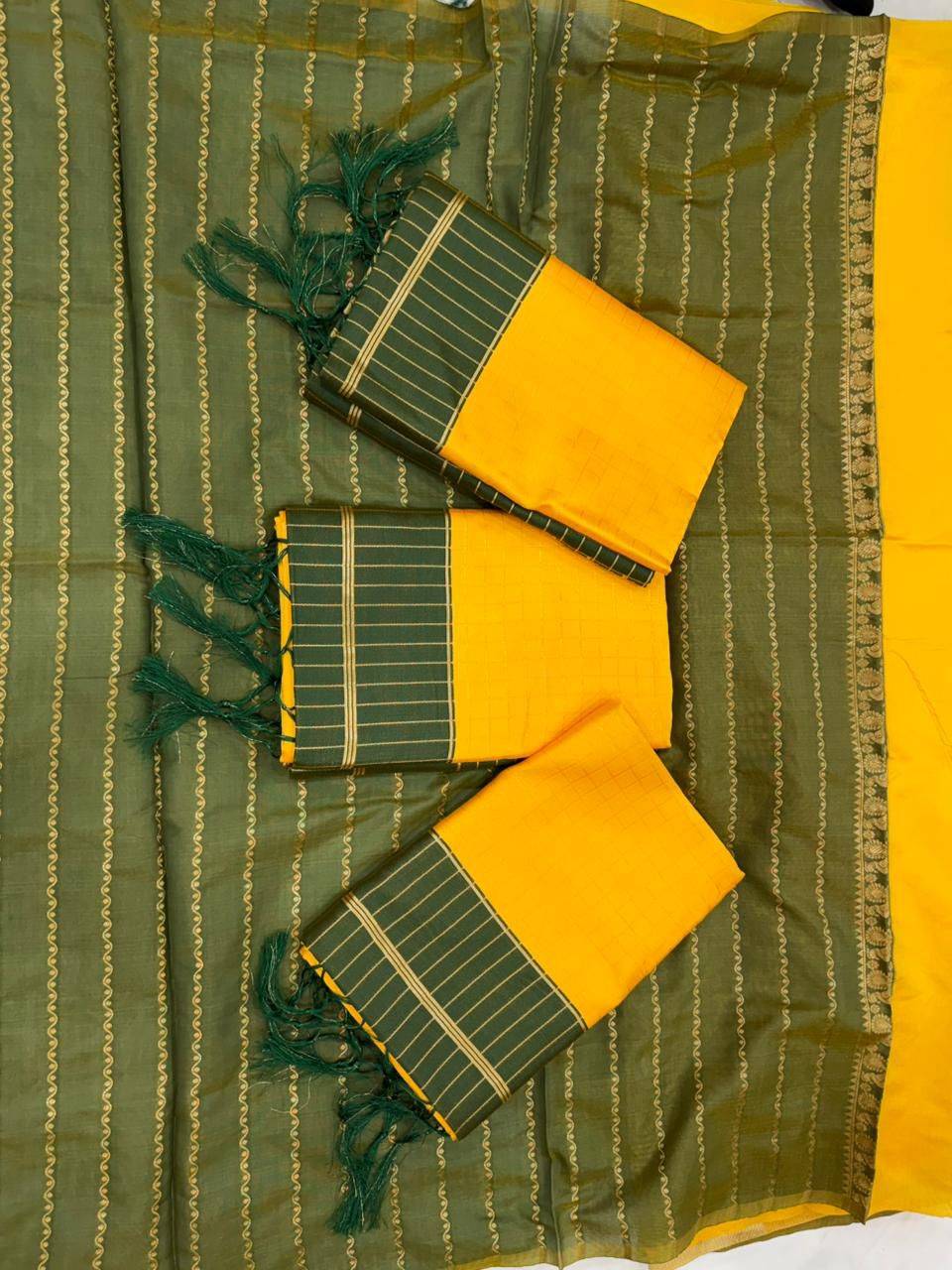 Kp-6058 By Fashid Wholesale Indian Traditional Wear Collection Beautiful Stylish Fancy Colorful Party Wear & Occasional Wear Soft Lichi Silk Sarees At Wholesale Price