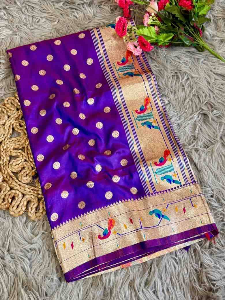 Vv-Maharani By Fashid Wholesale 01 To 08 Series Indian Traditional Wear Collection Beautiful Stylish Fancy Colorful Party Wear & Occasional Wear Paithani Silk Sarees At Wholesale Price