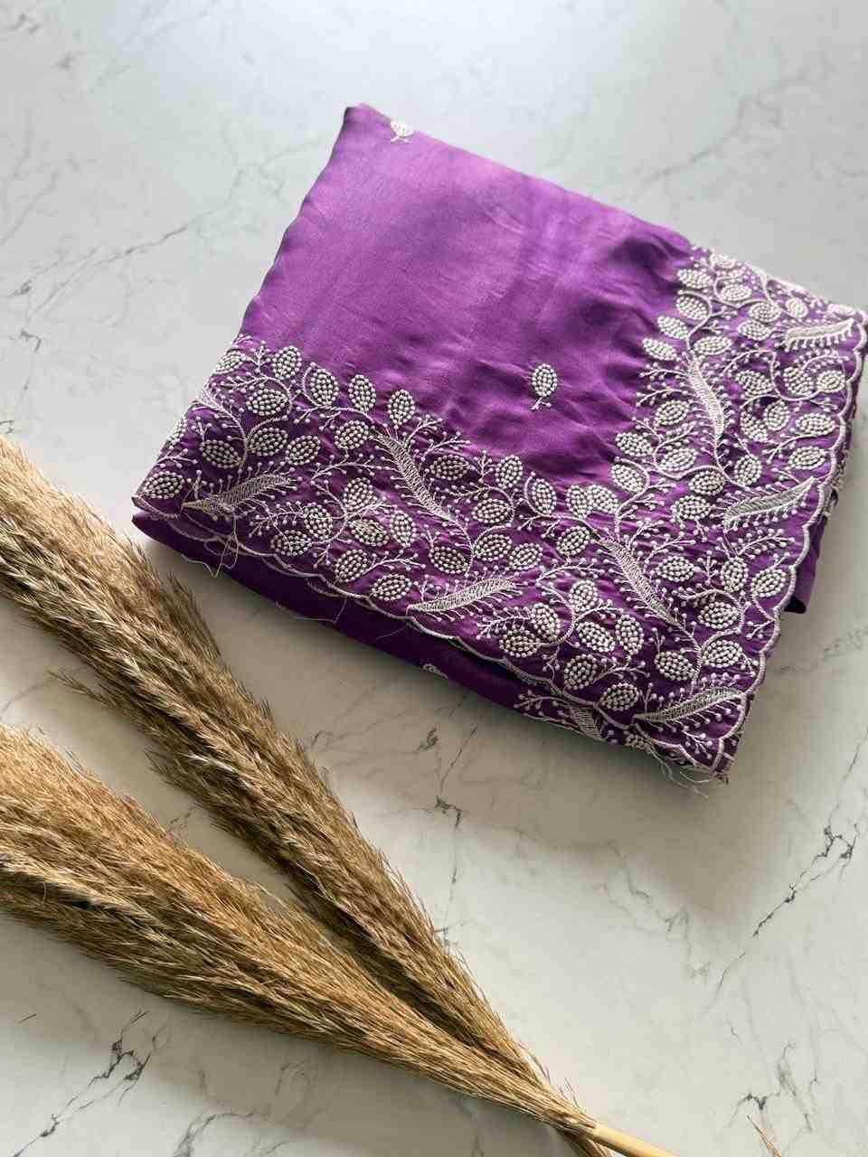 Vt-1051 By Fashid Wholesale 01 To 07 Series Indian Traditional Wear Collection Beautiful Stylish Fancy Colorful Party Wear & Occasional Wear Tussar Silk Sarees At Wholesale Price