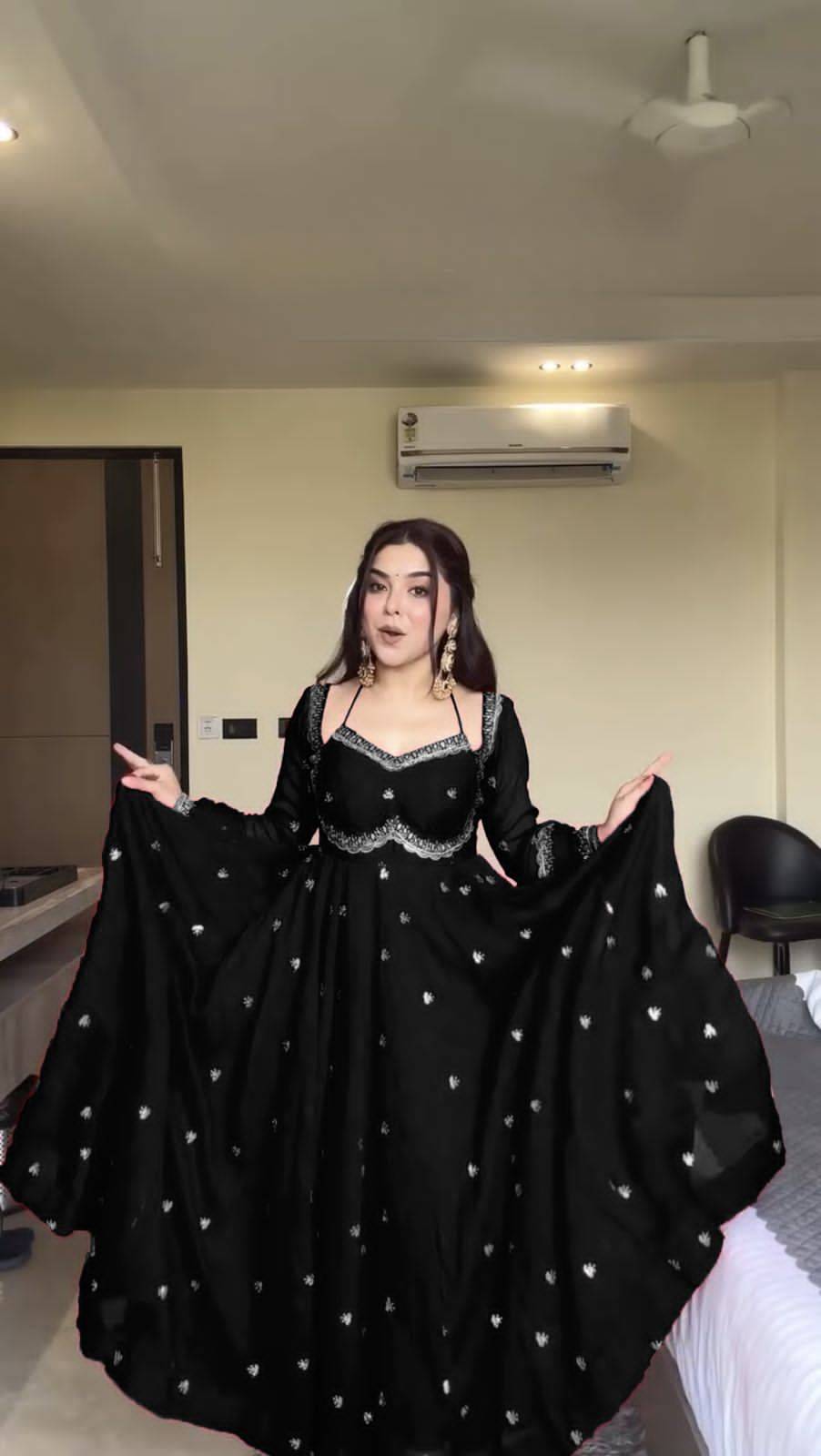 R-5924 By Fashid Wholesale 01 To 07 Series Beautiful Anarkali Suits Colorful Stylish Fancy Casual Wear & Ethnic Wear Faux Georgette Dresses At Wholesale Price