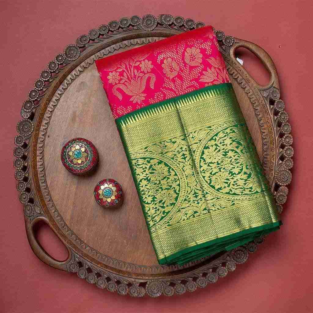 Kp-5061 By Fashid Wholesale Indian Traditional Wear Collection Beautiful Stylish Fancy Colorful Party Wear & Occasional Wear Soft Lichi Silk Sarees At Wholesale Price