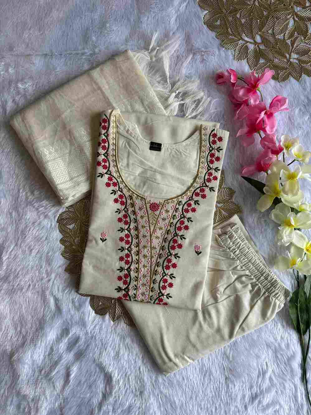 Vtd-29 By Fashid Wholesale Designer Festive Suits Collection Beautiful Stylish Fancy Colorful Party Wear & Occasional Wear Khadi Cotton Kurti With Pent At Wholesale Price