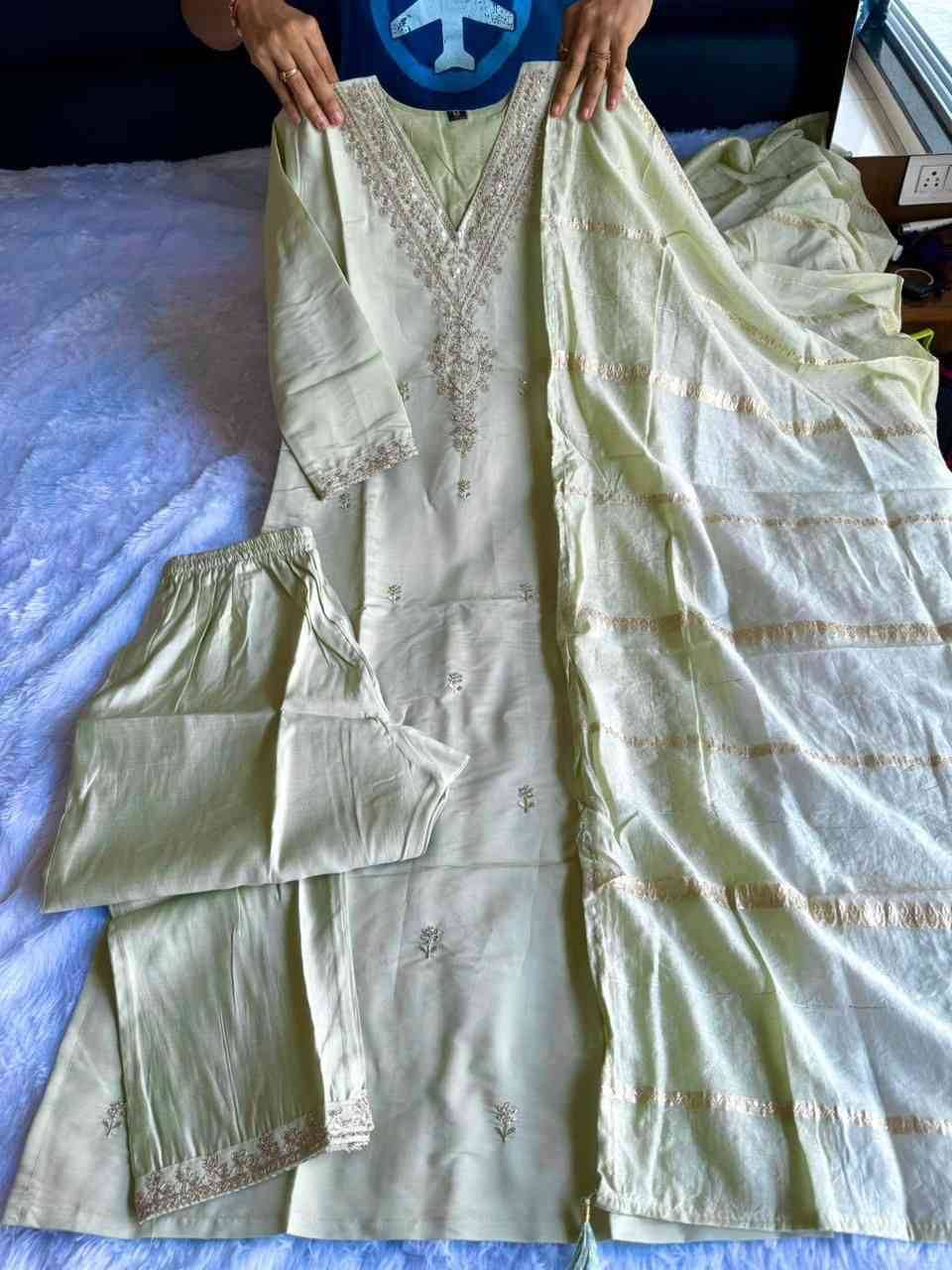 Vtd-32 By Fashid Wholesale Designer Festive Suits Collection Beautiful Stylish Fancy Colorful Party Wear & Occasional Wear Roman Silk Kurti With Pent At Wholesale Price