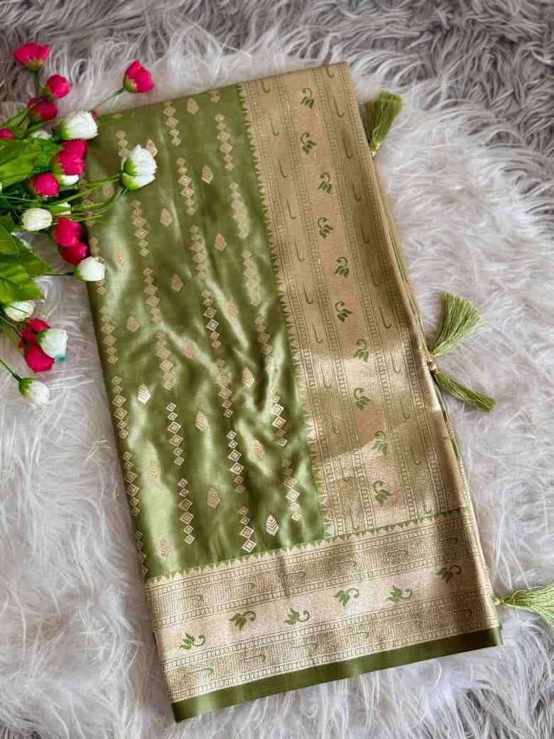 Vv-65 By Fashid Wholesale 01 To 04 Series Indian Traditional Wear Collection Beautiful Stylish Fancy Colorful Party Wear & Occasional Wear Paithani Silk Sarees At Wholesale Price