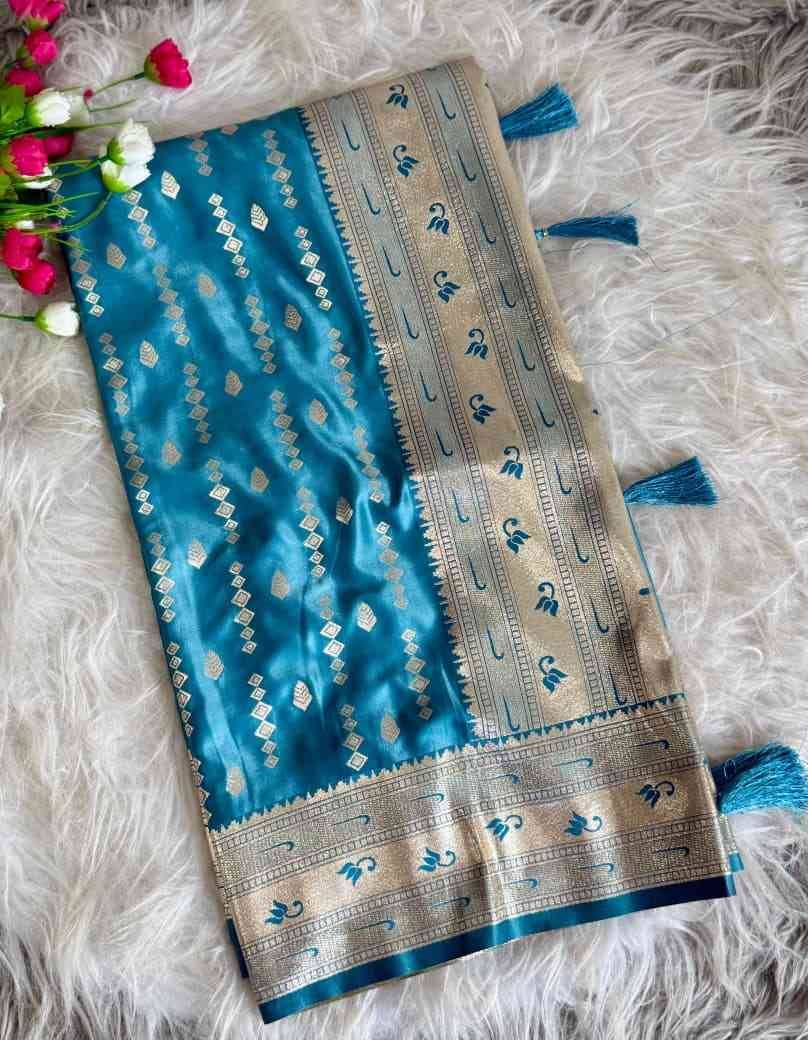 Vv-65 By Fashid Wholesale 01 To 04 Series Indian Traditional Wear Collection Beautiful Stylish Fancy Colorful Party Wear & Occasional Wear Paithani Silk Sarees At Wholesale Price