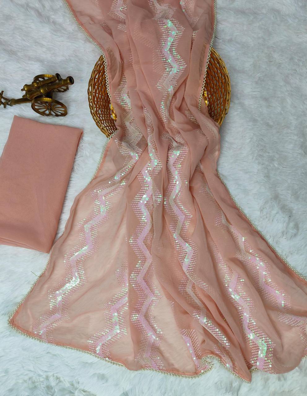 Vs-107 By Fashid Wholesale 01 To 02 Series Indian Traditional Wear Collection Beautiful Stylish Fancy Colorful Party Wear & Occasional Wear Heavy Chiffon Georgette Sarees At Wholesale Price