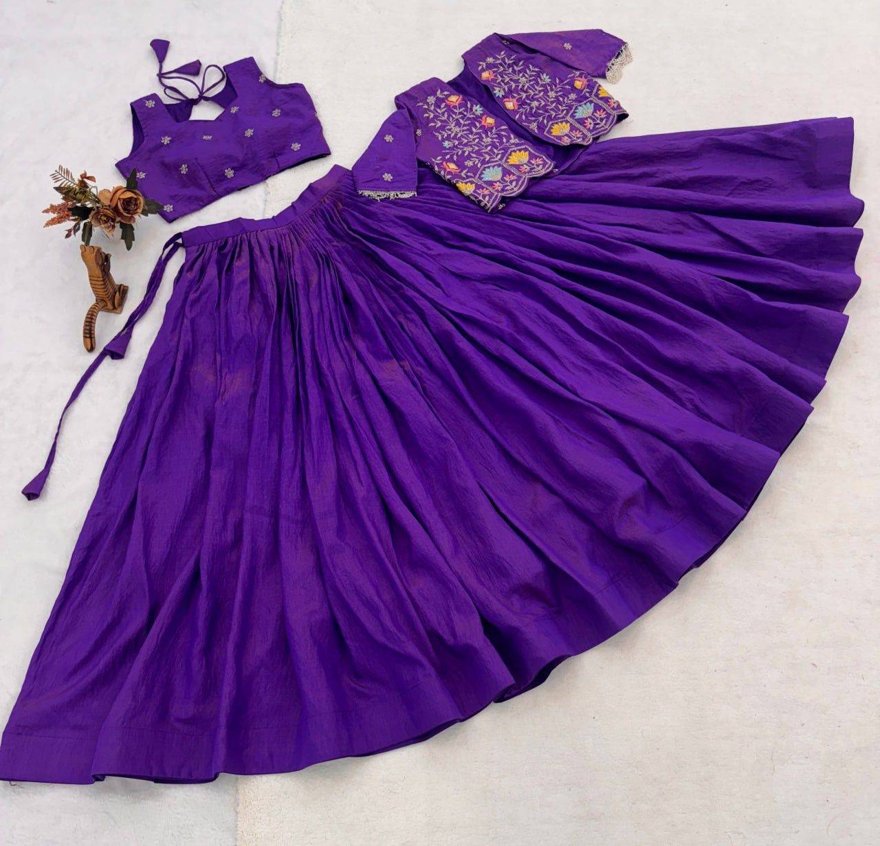 Gr-8228 By Fashid Wholesale 01 To 03 Series Navratri Wear Collection Beautiful Stylish Colorful Fancy Party Wear & Occasional Wear Vichitra Lehengas At Wholesale Price