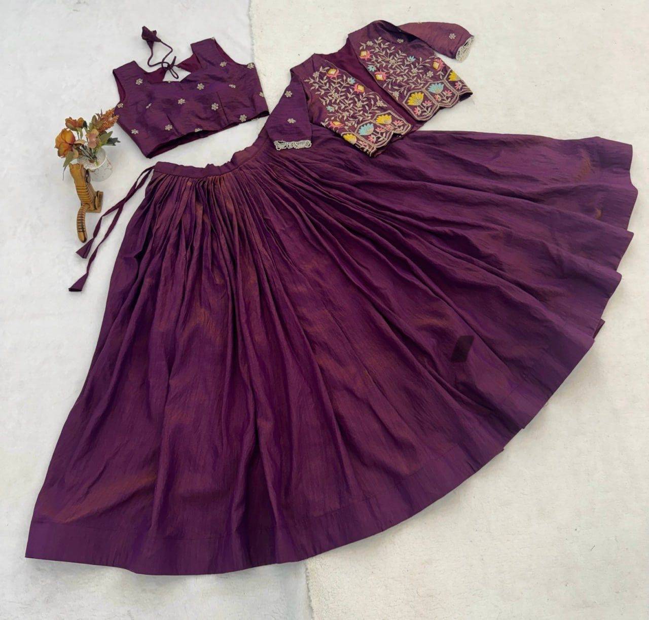 Gr-8228 By Fashid Wholesale 01 To 03 Series Navratri Wear Collection Beautiful Stylish Colorful Fancy Party Wear & Occasional Wear Vichitra Lehengas At Wholesale Price