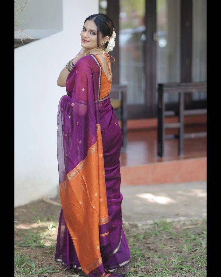 Lc-910 By Fashid Wholesale Indian Traditional Wear Collection Beautiful Stylish Fancy Colorful Party Wear & Occasional Wear Soft Linen Slub Sarees At Wholesale Price