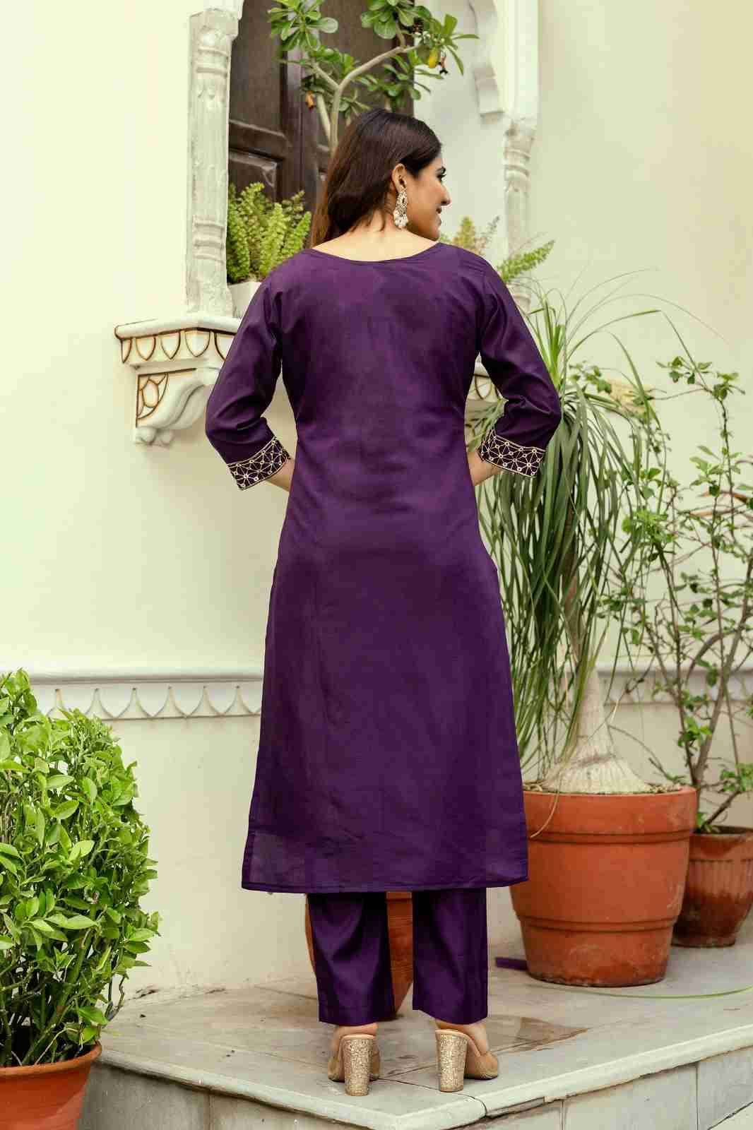 Dc-31 By Fashid Wholesale 01 To 02 Series Beautiful Stylish Festive Suits Fancy Colorful Casual Wear & Ethnic Wear & Ready To Wear Viscose Chanderi Dresses At Wholesale Price