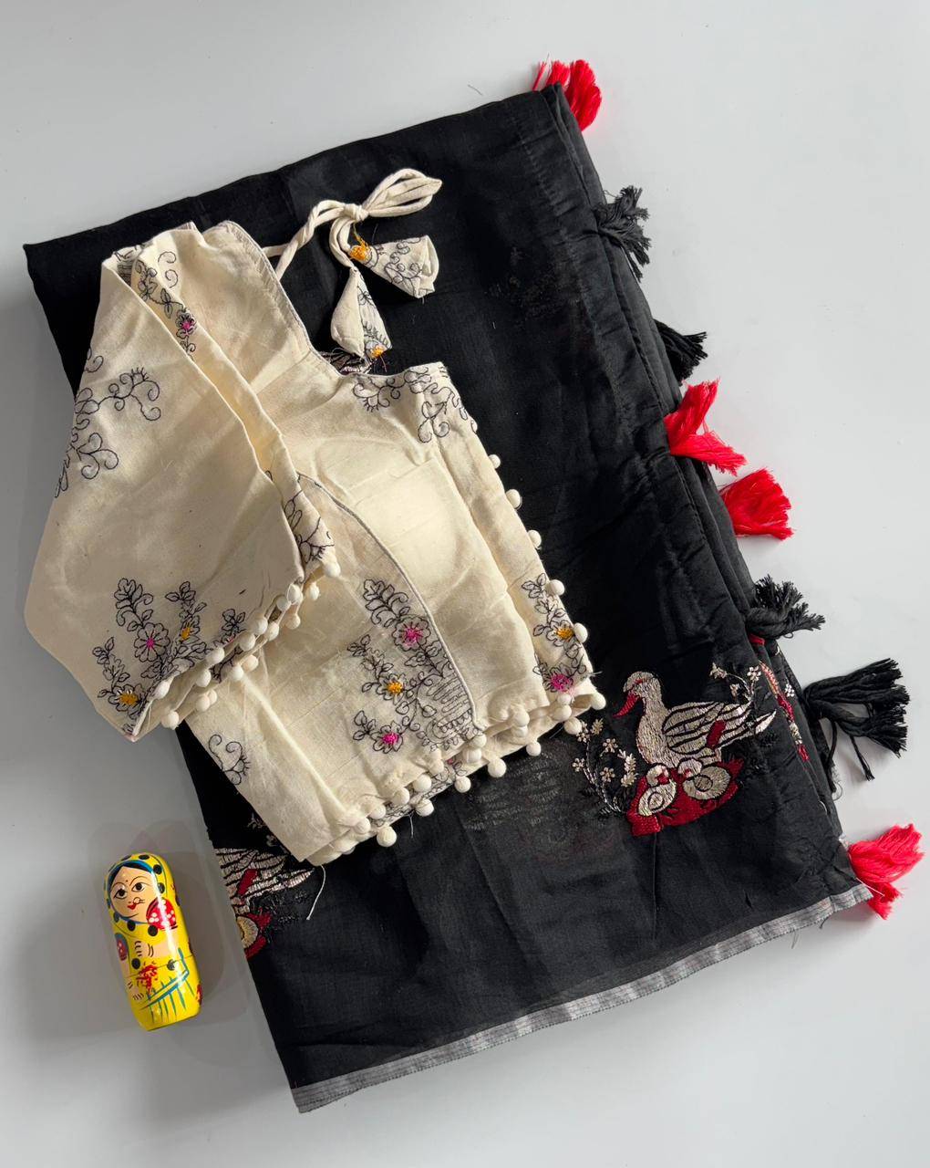 Vt-Duck By Fashid Wholesale 01 To 08 Series Indian Traditional Wear Collection Beautiful Stylish Fancy Colorful Party Wear & Occasional Wear Premium Chanderi Sarees At Wholesale Price