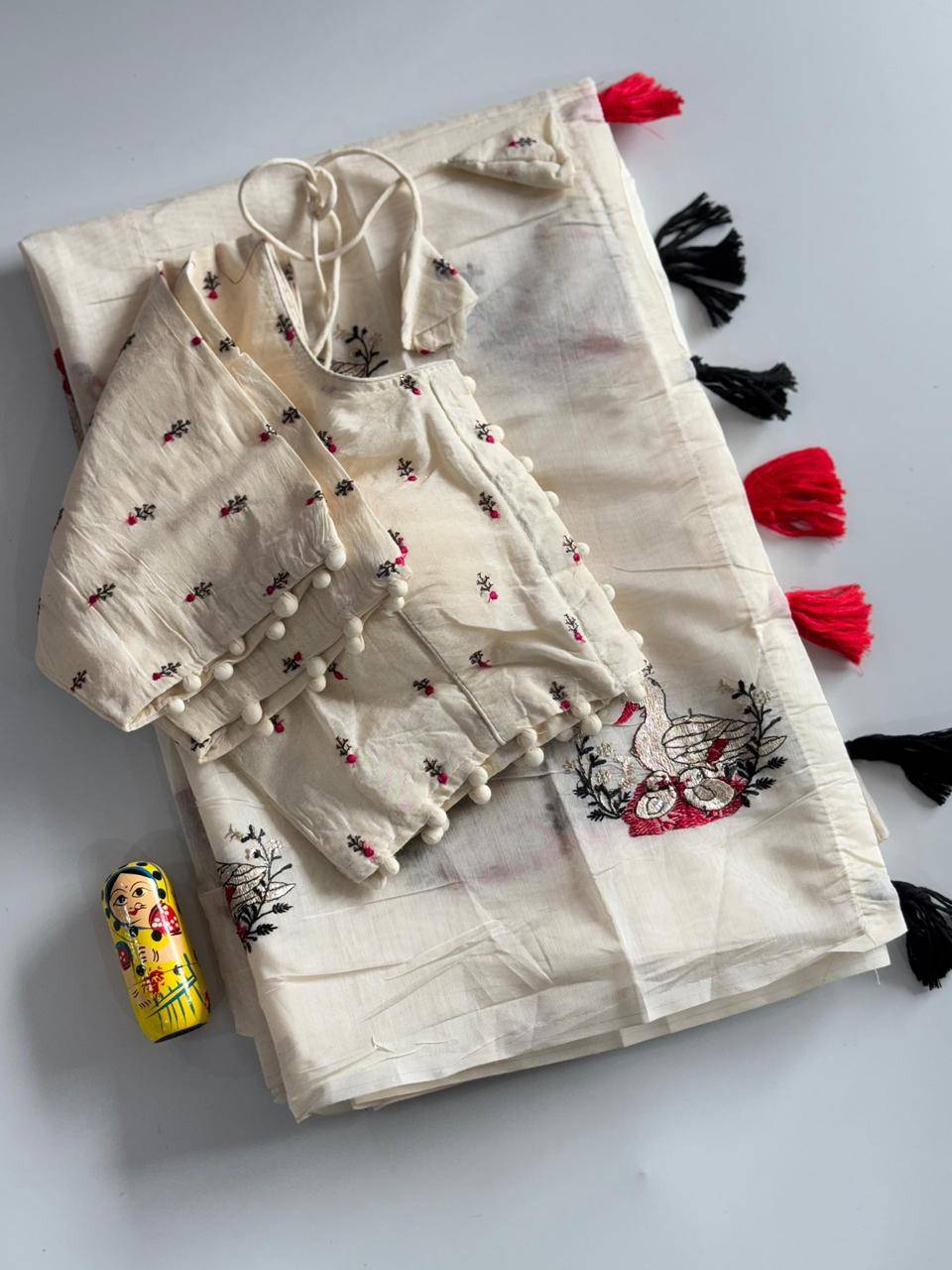 Vt-Duck By Fashid Wholesale 01 To 08 Series Indian Traditional Wear Collection Beautiful Stylish Fancy Colorful Party Wear & Occasional Wear Premium Chanderi Sarees At Wholesale Price