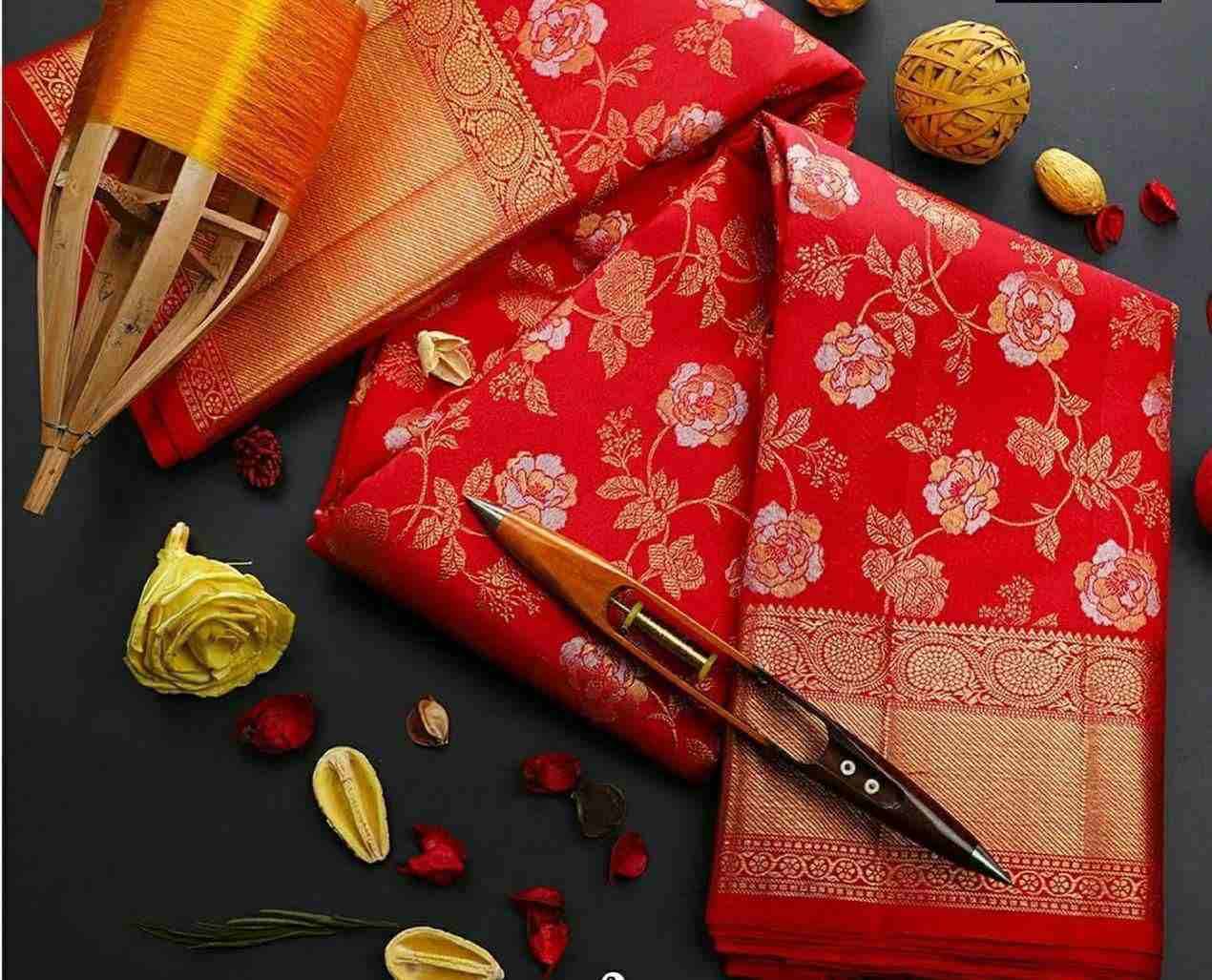 Kp-4034 By Fashid Wholesale Indian Traditional Wear Collection Beautiful Stylish Fancy Colorful Party Wear & Occasional Wear Soft Lichi Silk Sarees At Wholesale Price