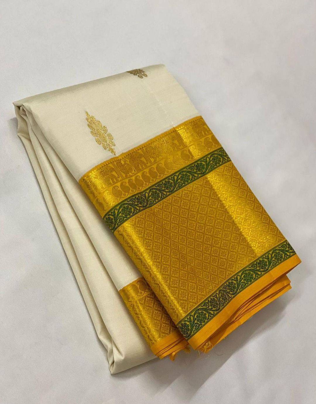 Kp-5029 By Fashid Wholesale Indian Traditional Wear Collection Beautiful Stylish Fancy Colorful Party Wear & Occasional Wear Soft Lichi Silk Sarees At Wholesale Price