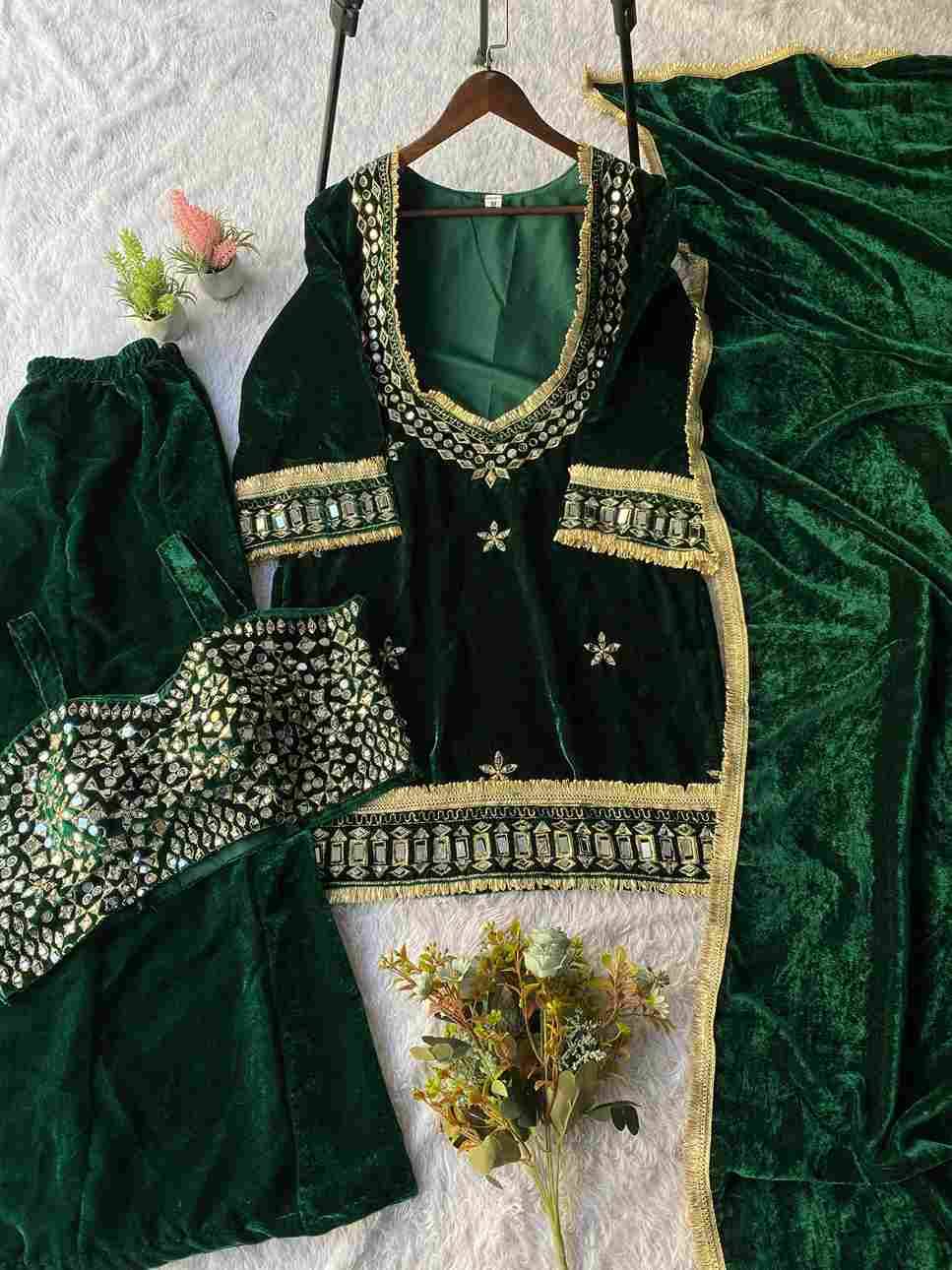 Le-2044 By Fashid Wholesale 01 To 03 Series Beautiful Festive Suits Colorful Stylish Fancy Casual Wear & Ethnic Wear Velvet Dresses At Wholesale Price