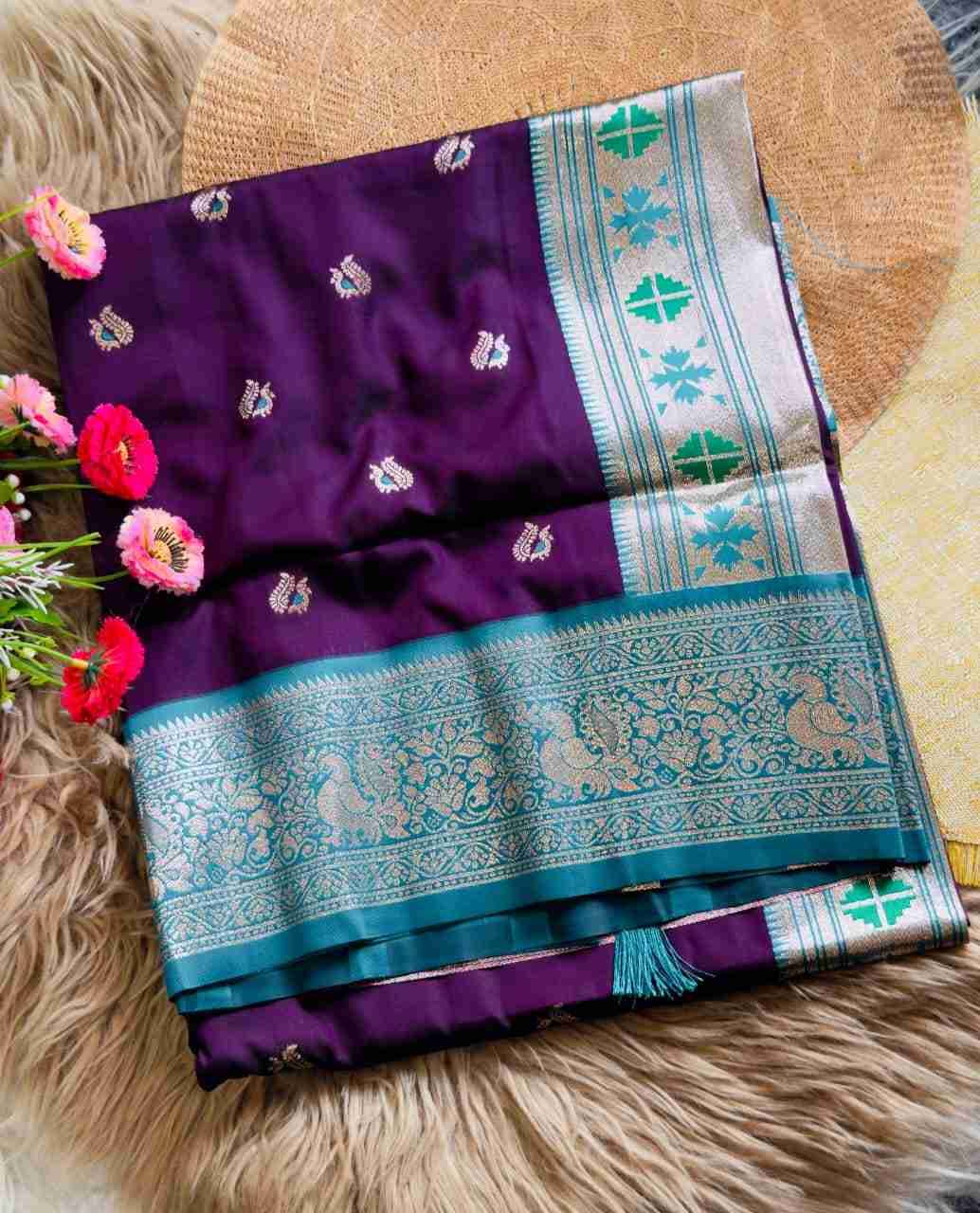 Vv-69 By Fashid Wholesale 01 To 08 Series Indian Traditional Wear Collection Beautiful Stylish Fancy Colorful Party Wear & Occasional Wear Paithani Silk Sarees At Wholesale Price