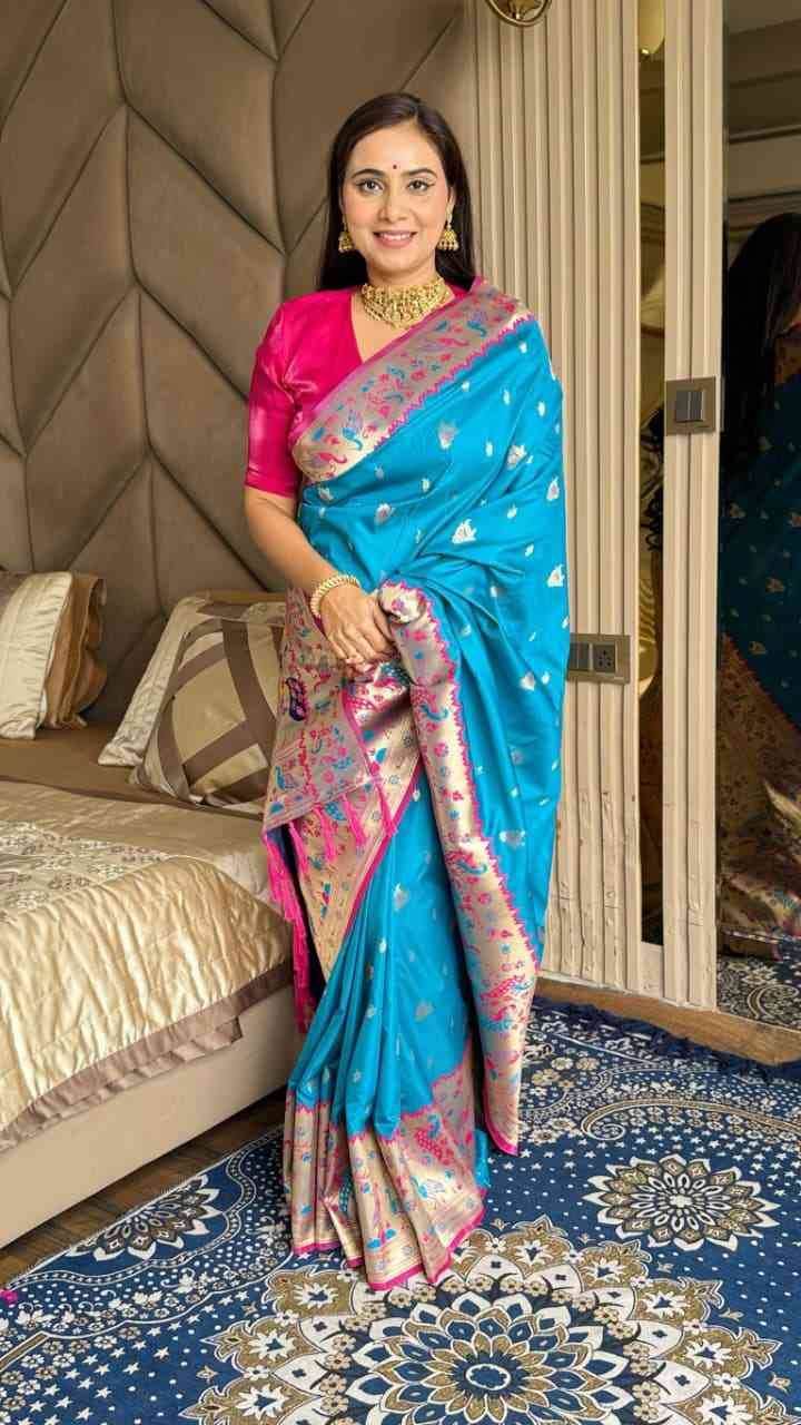 Vv-70 By Fashid Wholesale 01 To 08 Series Indian Traditional Wear Collection Beautiful Stylish Fancy Colorful Party Wear & Occasional Wear Paithani Silk Sarees At Wholesale Price