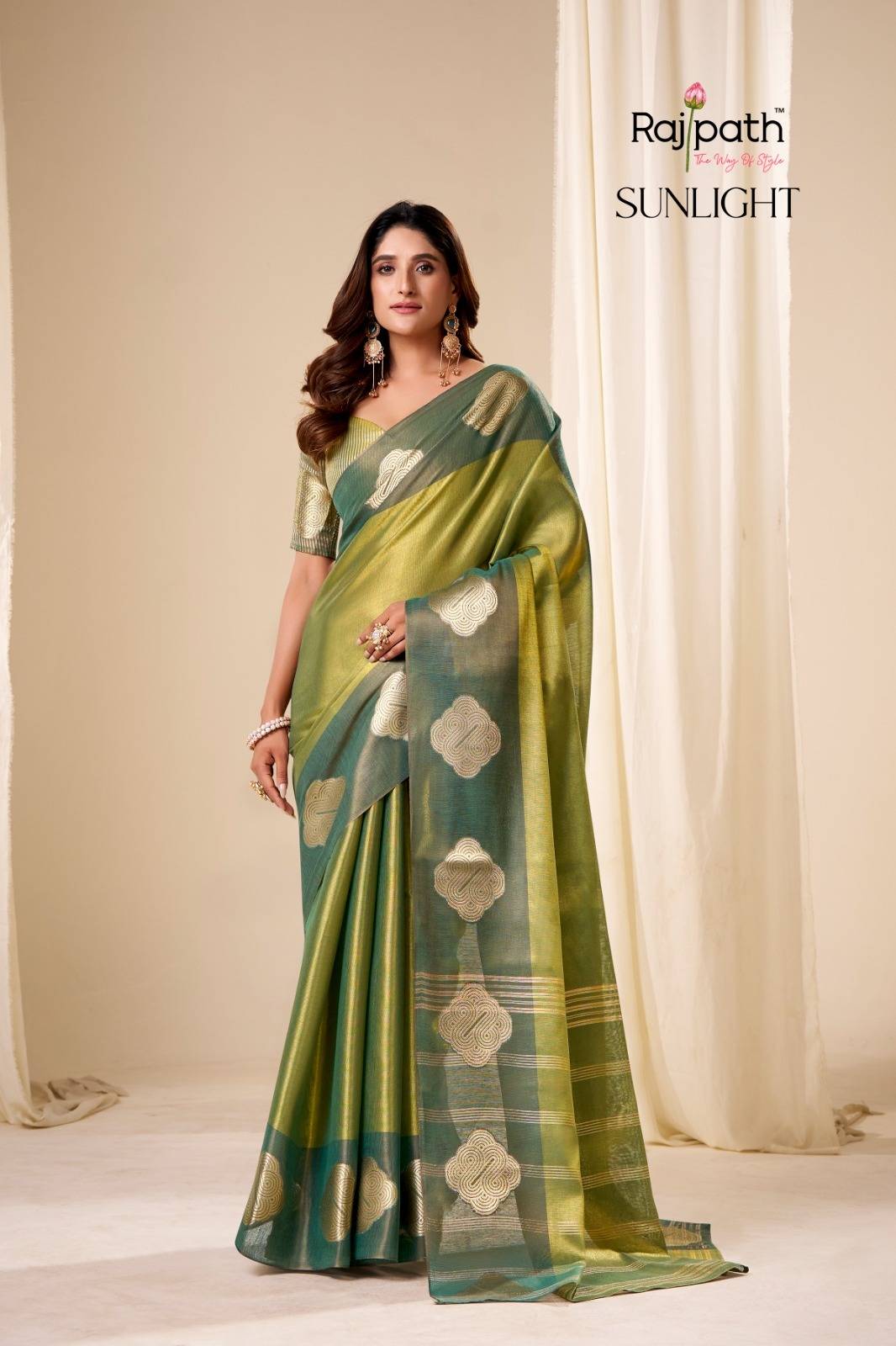 Sunlight By Rajpath 658 To 663 Series Indian Traditional Wear Collection Beautiful Stylish Fancy Colorful Party Wear & Occasional Wear Handloom Tissue Soft Silk Sarees At Wholesale Price
