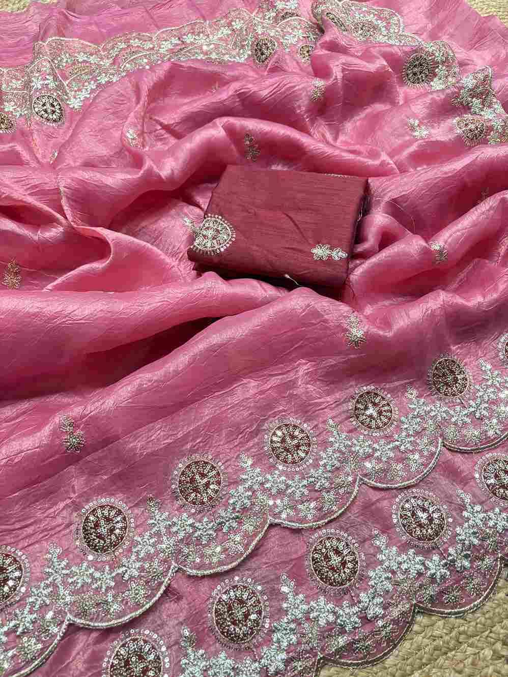 Vs-Nagma By Fashid Wholesale 01 To 05 Series Indian Traditional Wear Collection Beautiful Stylish Fancy Colorful Party Wear & Occasional Wear Gold Crush Sarees At Wholesale Price