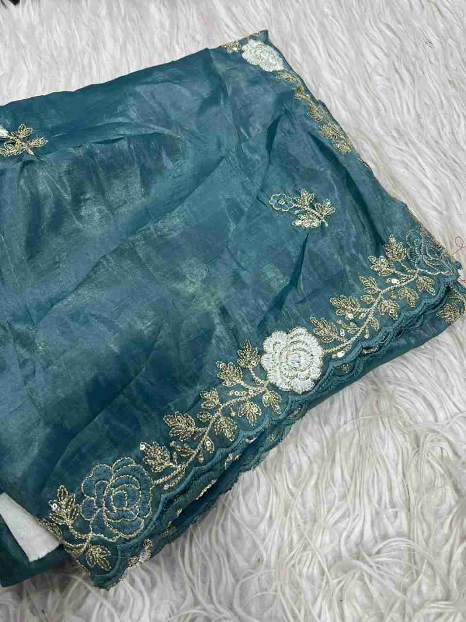 Vs-Ritika By Fashid Wholesale 01 To 03 Series Indian Traditional Wear Collection Beautiful Stylish Fancy Colorful Party Wear & Occasional Wear Gold Crush Sarees At Wholesale Price