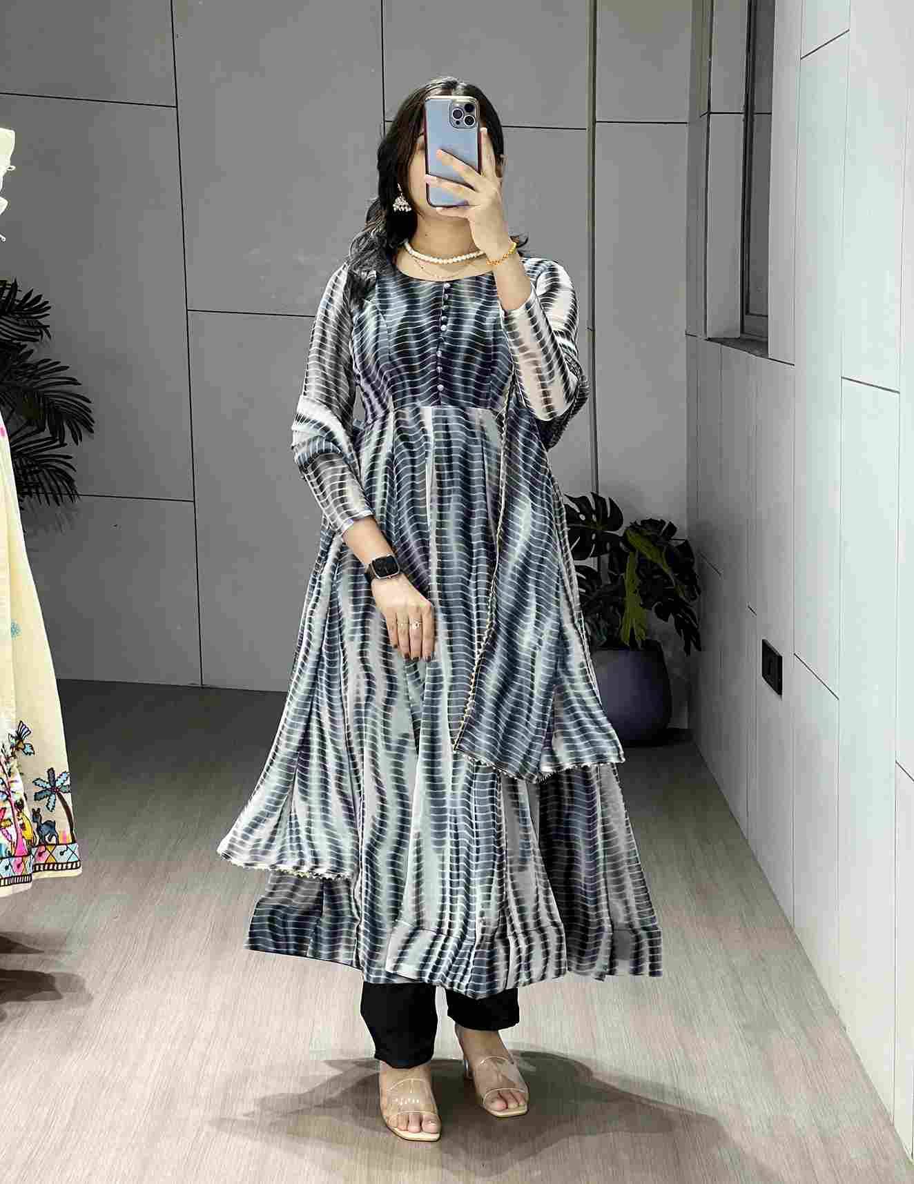 Gr-8232 Vol-2 By Fashid Wholesale 01 To 02 Series Designer Stylish Fancy Colorful Beautiful Party Wear & Ethnic Wear Collection Weightless Kurtis At Wholesale Price