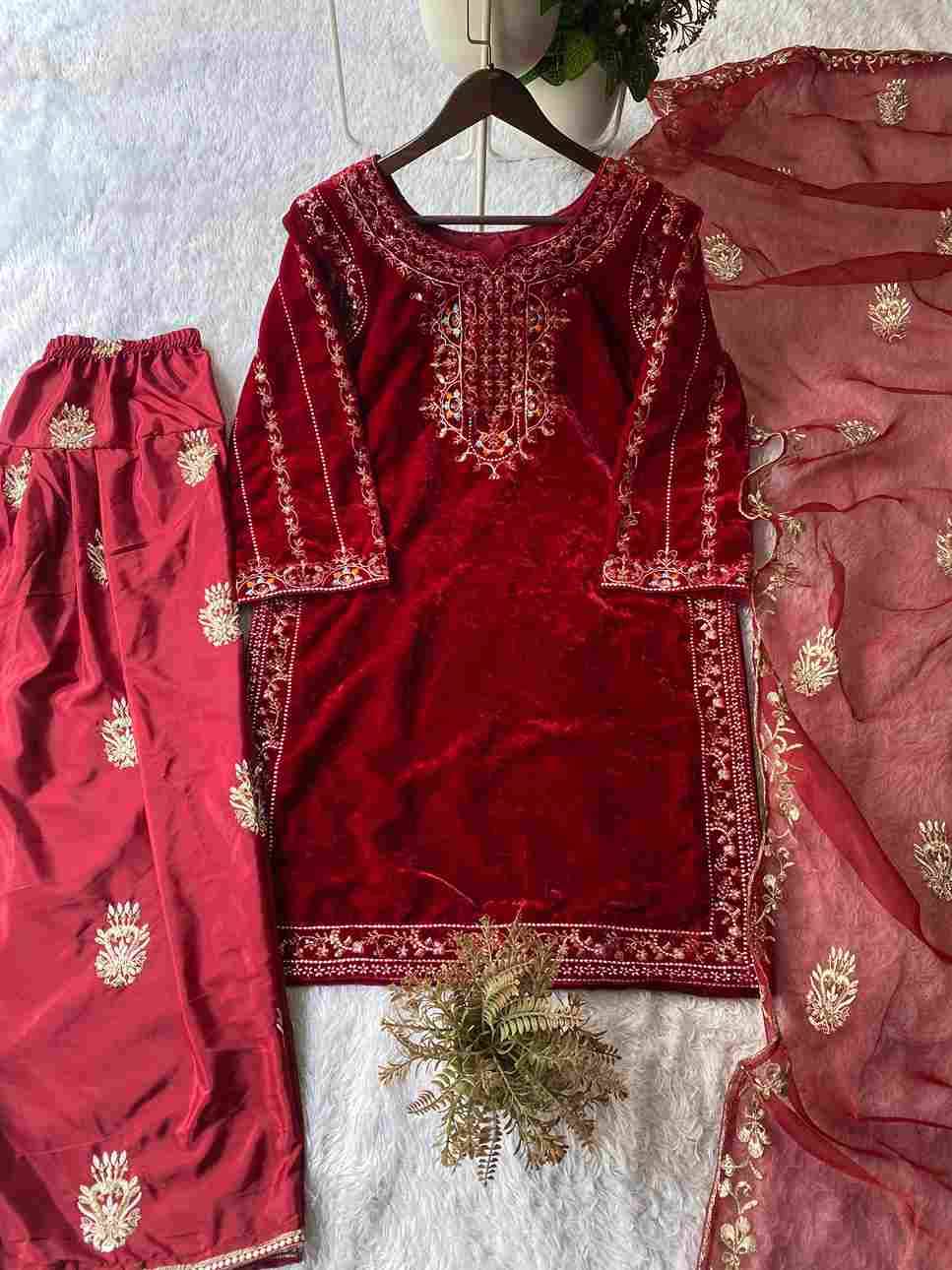 Be-424 By Fashid Wholesale Beautiful Festive Suits Stylish Fancy Colorful Casual Wear & Ethnic Wear Velvet Dresses At Wholesale Price