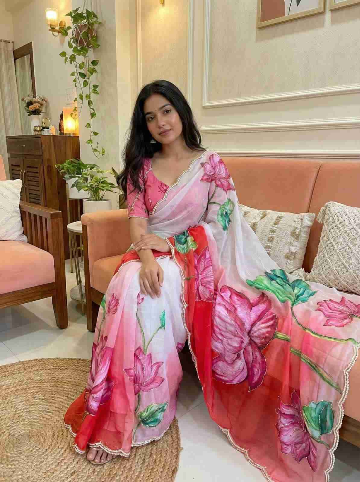 Vd-Maskat Vol-5 By Fashid Wholesale 01 To 05 Series Indian Traditional Wear Collection Beautiful Stylish Fancy Colorful Party Wear & Occasional Wear Pure Soft Tabby Silk Sarees At Wholesale Price