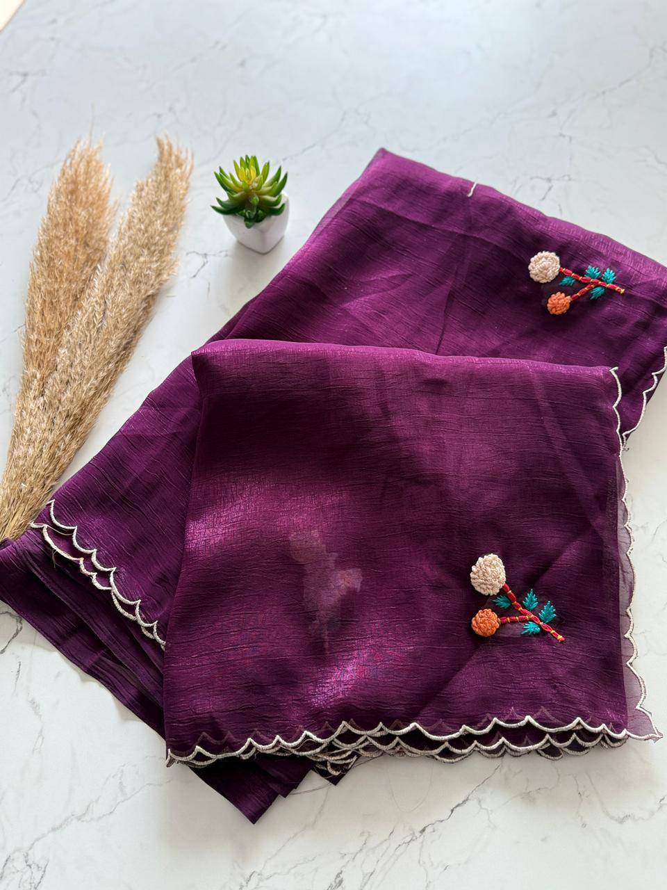 Vt-8162 By Fashid Wholesale 01 To 03 Series Indian Traditional Wear Collection Beautiful Stylish Fancy Colorful Party Wear & Occasional Wear Crunchy Silk Sarees At Wholesale Price