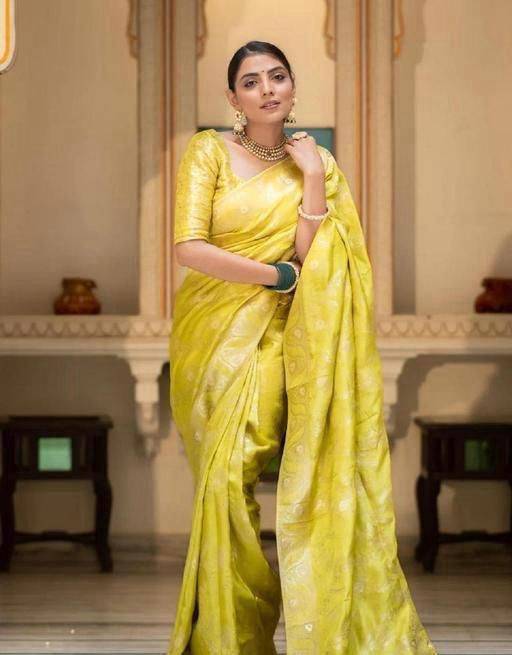 Kp-5072 By Fashid Wholesale 01 To 18 Series Indian Traditional Wear Collection Beautiful Stylish Fancy Colorful Party Wear & Occasional Wear Soft Linen Slub Sarees At Wholesale Price