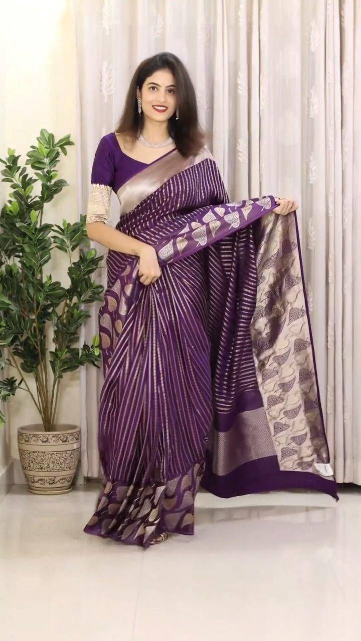 Kp-5082 By Fashid Wholesale Indian Traditional Wear Collection Beautiful Stylish Fancy Colorful Party Wear & Occasional Wear Soft Lichi Silk Saree Sarees At Wholesale Price