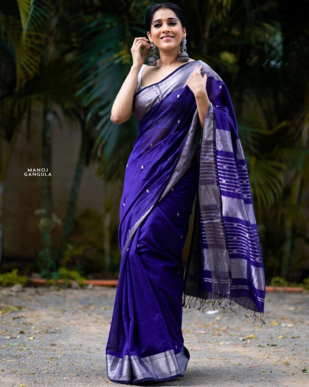 Kp-5091 By Fashid Wholesale Indian Traditional Wear Collection Beautiful Stylish Fancy Colorful Party Wear & Occasional Wear Soft Lichi Silk Saree Sarees At Wholesale Price