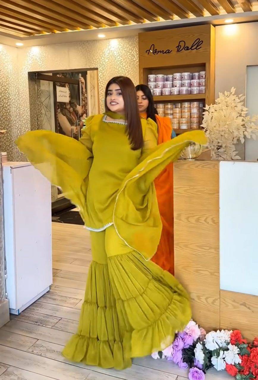 Zf-5053 By Fashid Wholesale 01 To 04 Series Designer Stylish Fancy Colorful Beautiful Party Wear & Ethnic Wear Collection Faux Georgette Dresses At Wholesale Price