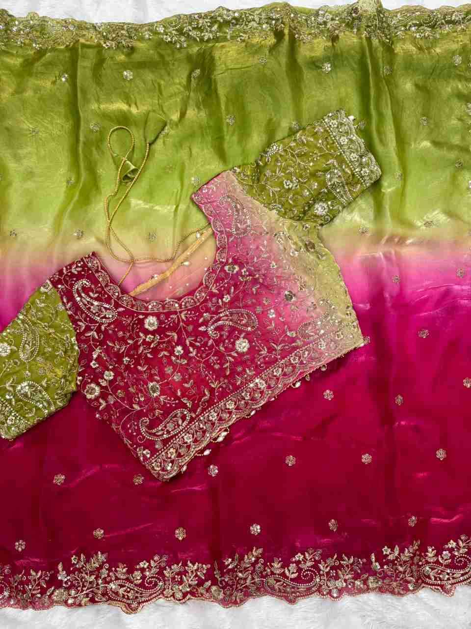 Vd-101 By Fashid Wholesale 01 To 06 Series Indian Traditional Wear Collection Beautiful Stylish Fancy Colorful Party Wear & Occasional Wear Fendy Satin Sarees At Wholesale Price